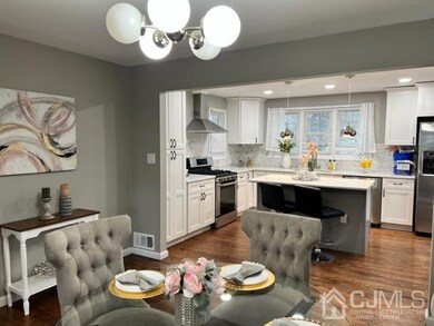 330 Grandview Ave, Edison, NJ 08837 - photo 4