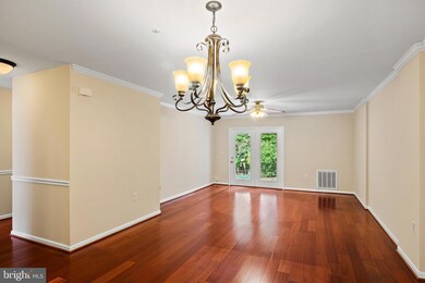 9106 Lilac Park Dr, Laurel, MD 20723 - photo 4