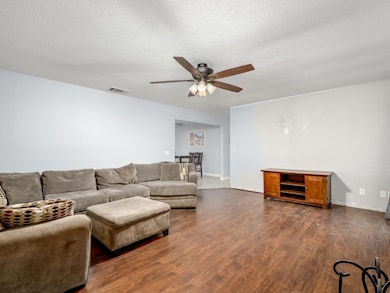 13017 Violet Ln, Clovis, CA 93619 - photo 5