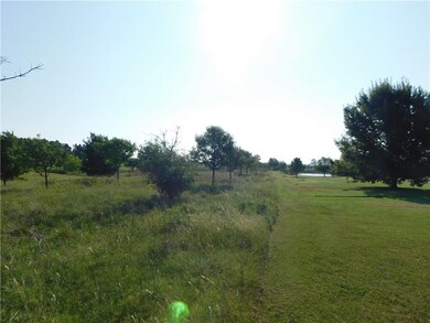 9218 S Sooner Rd, Oklahoma City, OK 73165 - photo 7