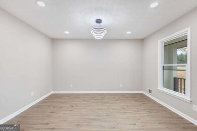 1784 S Deshon Rd, Lithonia, GA 30058 - photo 6