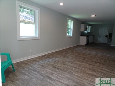 1016 W 42nd St, Savannah, GA 31415 - photo 5