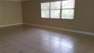 9717 Richmond Cir, Boca Raton, FL 33434 - photo 2