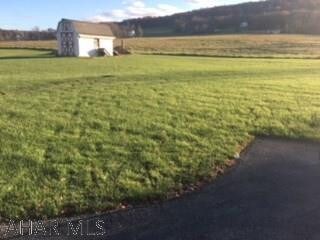 Large Rear Yard
