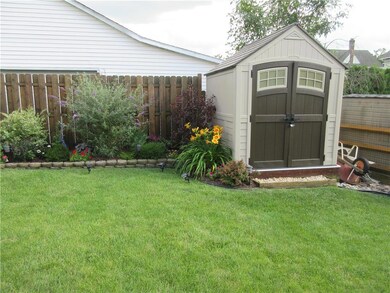 208 Oak St, Walnutport, PA 18088 - photo 4