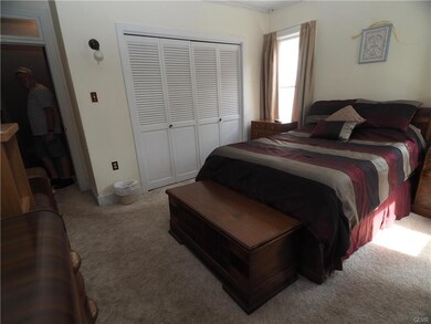 18 N Greenwood St, Tamaqua, PA 18252 - photo 7