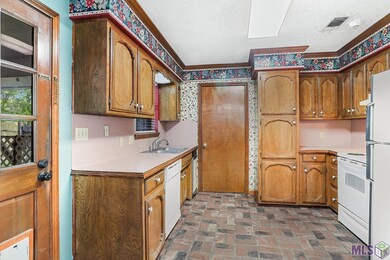 3327 39th St, Zachary, LA 70791 - photo 4