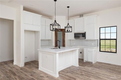 902 Windcrest Dr, Weslaco, TX 78596 - photo 4