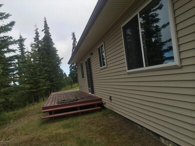 Side house Wrap-Around Deck