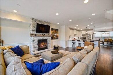 110 S Washington St, Wheaton, IL 60187 - photo 5