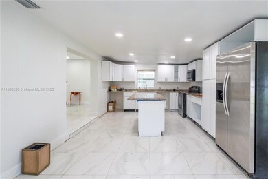 121 E 3rd St, Lehigh Acres, FL 33936 - photo 5