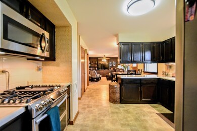 2028 Chestnut St, Waukegan, IL 60087 - photo 2