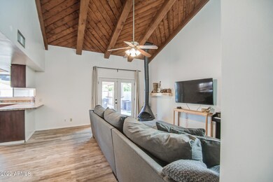 FAMILY ROOM 1