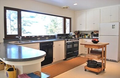 219 Old Concord Rd, Lincoln, MA 01773 - photo 3