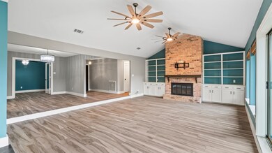 115 Dorado Dr, Friendswood, TX 77546 - photo 5