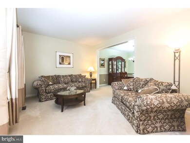 524 Crestwood Ln, Downingtown, PA 19335 - photo 4