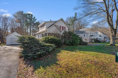 22 W Pine St, Plaistow, NH 03865 - photo 2