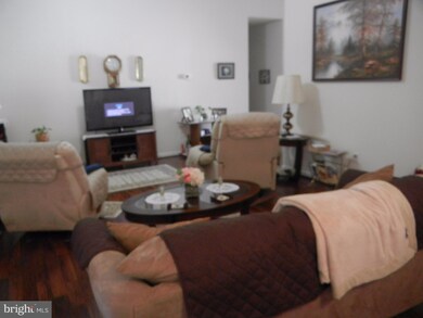 190 Meadow Ave, Colonial Beach, VA 22443 - photo 6