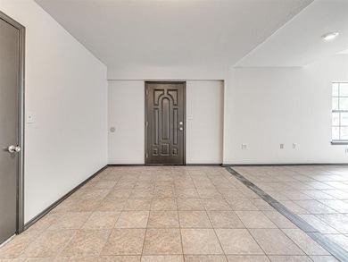 Spare room with baseboards