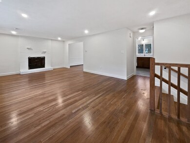 26 Berkshire Dr, Winchester, MA 01890 - photo 4