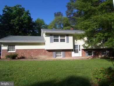 21529 Lynn Dr, Lexington Park, MD 20653 - photo 4