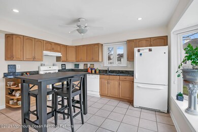 1104 Buckingham Cir Middletown-large-005