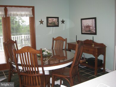 135 Crestview Dr, Barto, PA 19504 - photo 5