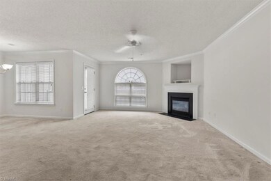 4701 Pennoak Ln unit F, Greensboro, NC 27407 - photo 4