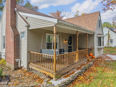 24 Valleyview Ave, Schenectady, NY 12306 - photo 5