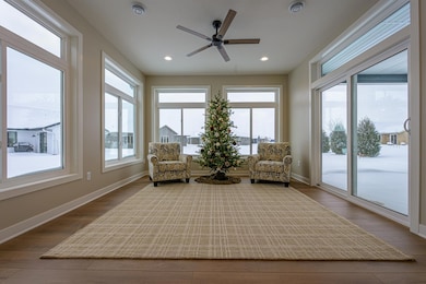 1308 Sherwood St SE, Hutchinson, MN 55350 - photo 4