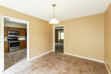 112 Ferncliff St, Lansing, KS 66043 - photo 7