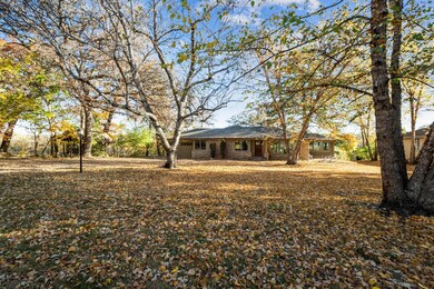 8440 Riverview Ln, Brooklyn Park, MN 55444 - photo 2