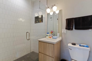 2908 N Allen Ave unit 2, Chicago, IL 60618 - photo 5