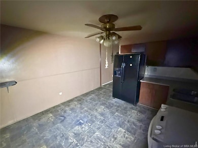 1716 Marlowe Dr, Clarksville, IN 47129 - photo 3