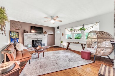 200 Dennis Willard Mo