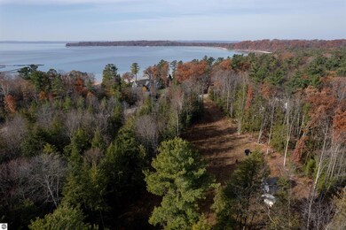 2905 Neahtawanta Rd, Peninsula Township, MI 49686 - photo 6