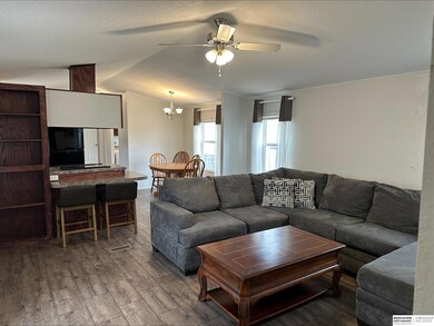 1407 W Commodore Blvd, Lincoln, NE 68522 - photo 6