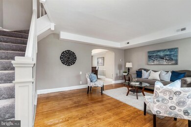 817 Mount Holly St, Baltimore, MD 21229 - photo 3