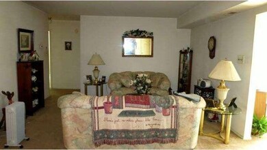 113A W Bluebell Ln unit 113A, Mount Laurel, NJ 08054 - photo 4