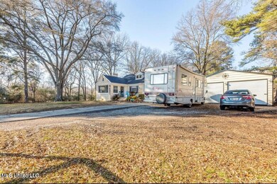 detached garage