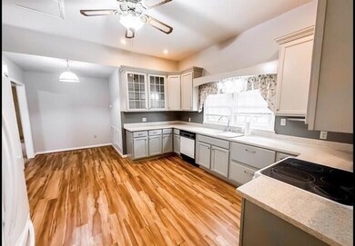 211 S Railroad St, Garfield, GA 30425 - photo 2