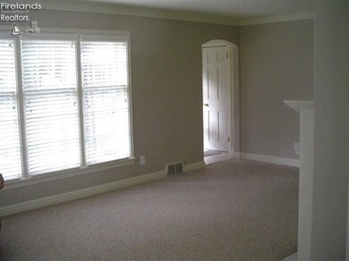 416 Erie St, Woodville, OH 43469 - photo 6