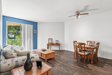 1951 Brandywine Rd unit 207, West Palm Beach, FL 33409 - photo 7