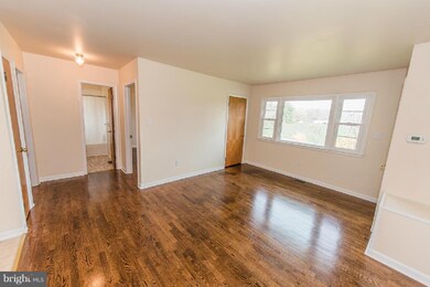 105 Rose Hill Ln, Toms Brook, VA 22660 - photo 5