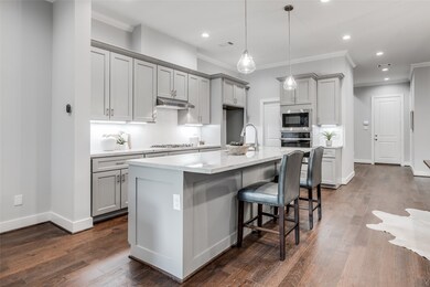 308 E 27th St, Houston, TX 77008 - photo 2