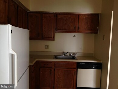 8641F Sacramento Dr unit F, Alexandria, VA 22309 - photo 2