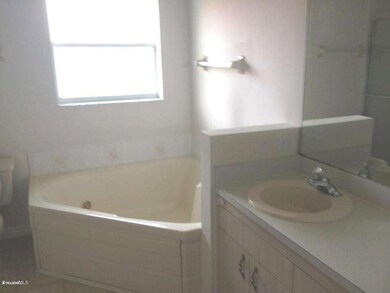 5690 Hemsing Bath