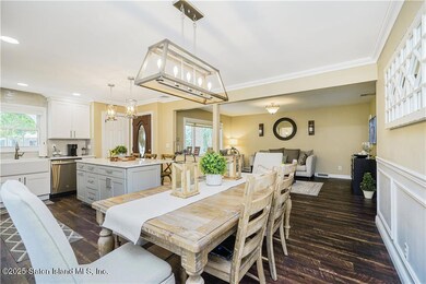 381 Burgher Ave, Staten Island, NY 10305 - photo 5