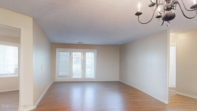 1301 Swan Pointe #102-4