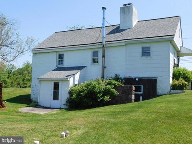 56 Unionville Rd, Douglassville, PA 19518 - photo 4